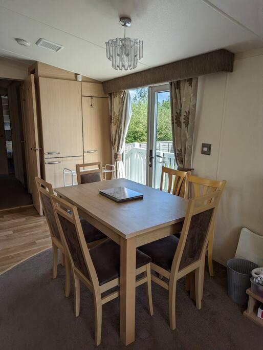 6 Berth Holiday Home On Ocean Edge Near Morecambe Хейшем Экстерьер фото